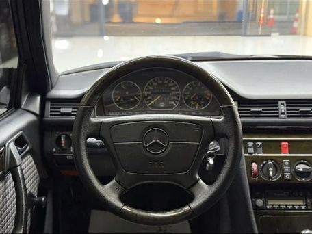 Mercedes-Benz E-Класс, 1992 — photo 8