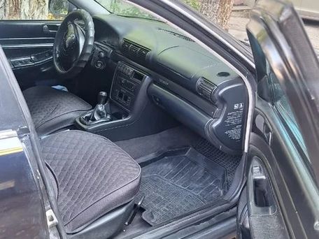 Audi A4, 1996 — photo 5