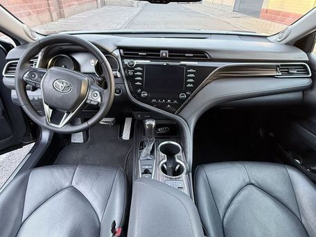 Toyota Camry, 2018 — фото 10