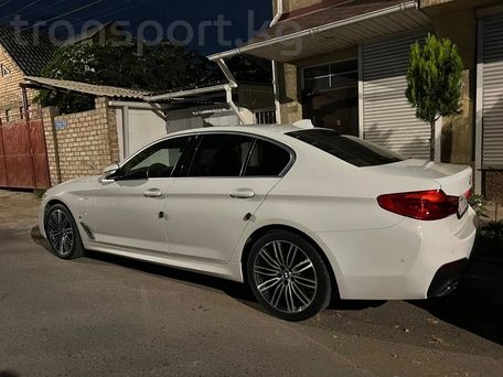 BMW 5 Series, 2020 — photo 2