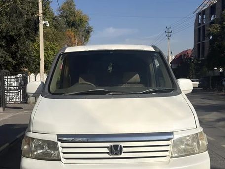 Honda Stepwgn, 2003 — photo 1