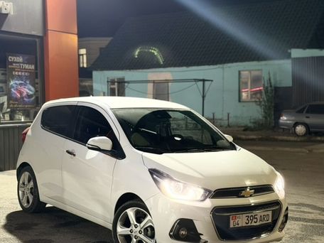 Chevrolet Spark, 2017 — фото 1