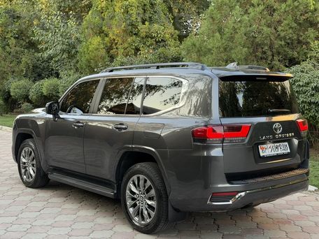 Toyota Land Cruiser, 2025 — photo 4