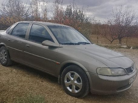 Opel Vectra, 1996 — фото 2