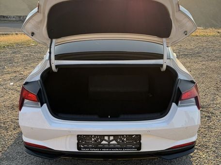 Hyundai Avante, 2021 — сүрөт 15