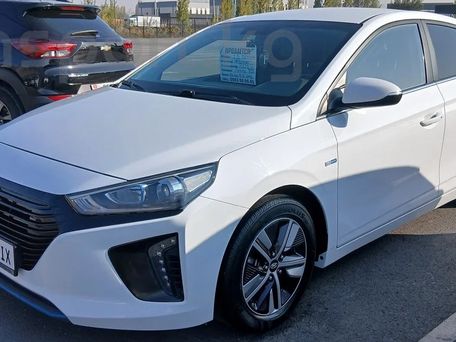 Hyundai Avante, 2018 — photo 1