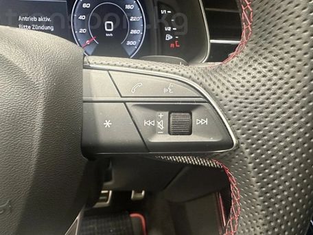 Audi SQ8, 2024 — 照片 11