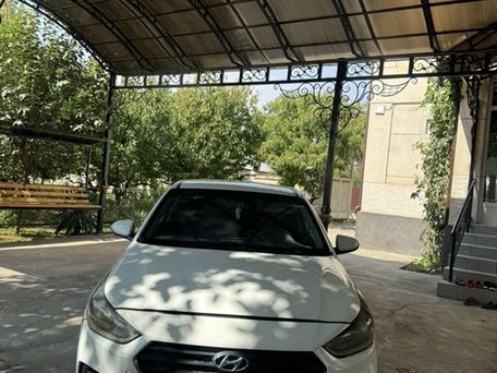 Hyundai Solaris, 2017 — photo 2