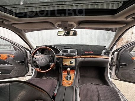Mercedes-Benz E-Класс, 2003 — фото 12