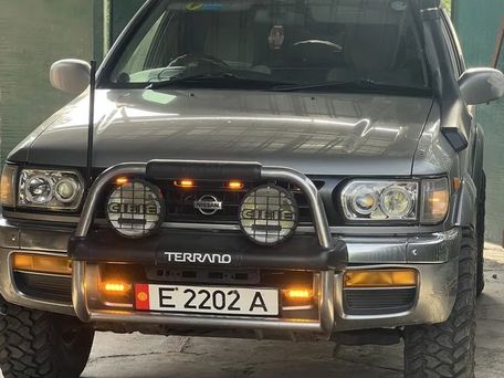 Nissan Terrano, 1998 — 照片 2