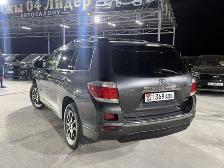 Toyota Highlander, 2011 — photo 1