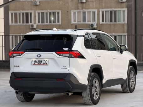 Toyota RAV4, 2022 — 照片 2