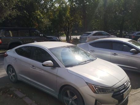 Hyundai Elantra, 2018 — 照片 2