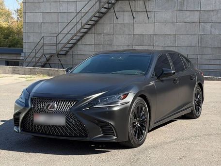 Lexus LS, 2019 — 照片 1
