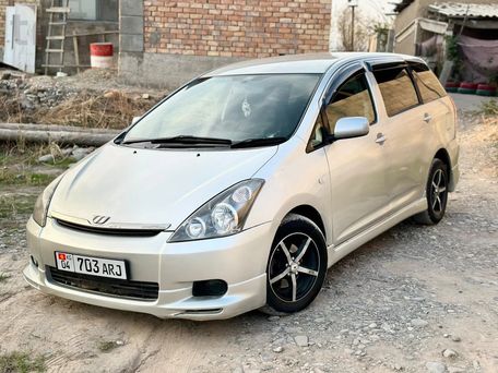 Toyota Wish, 2003 — сүрөт 1