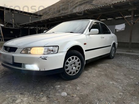 Honda Accord, 2002 — 照片 1