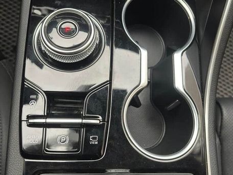 Kia K5, 2020 — photo 9