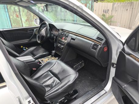 Mercedes-Benz E-Класс AMG, 2000 — сүрөт 4