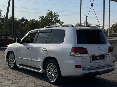 Lexus LX, 2008 — photo 9