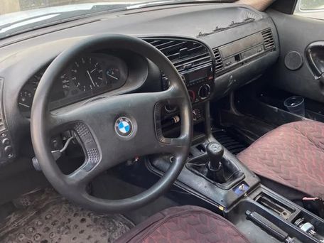 BMW 3 серии, 1992 — 照片 8