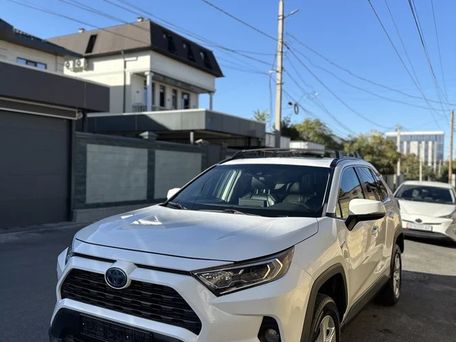 Toyota RAV4, 2019 — photo 1