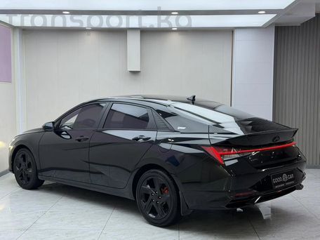 Hyundai Elantra, 2022 — 照片 3