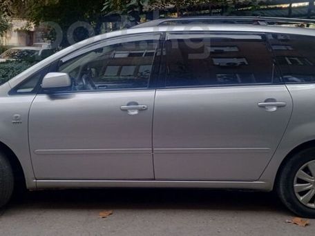 Toyota Avensis Verso, 2005 — 照片 2