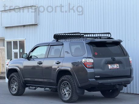 Toyota 4Runner, 2020 — фото 4