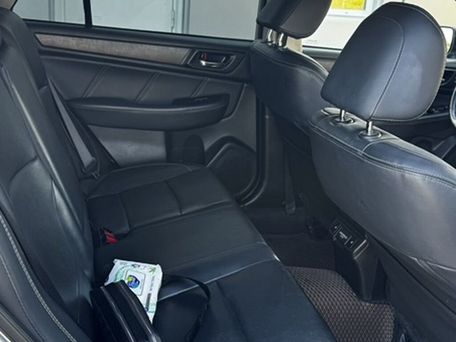 Subaru Outback, 2018 — photo 10