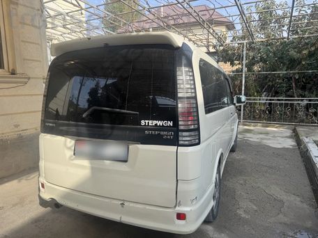 Honda Stepwgn, 2003 — photo 2