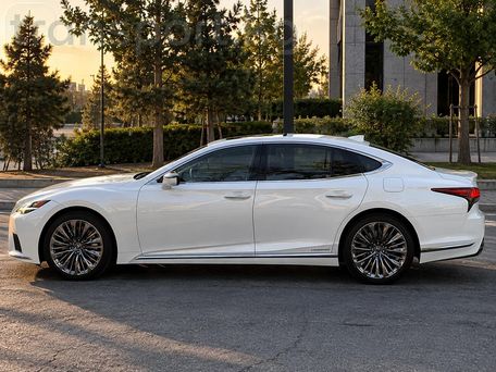 Lexus LS, 2022 — 照片 7