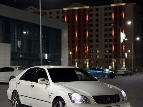 Toyota Crown, 2007 — 照片 1