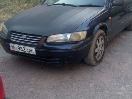 Toyota Camry, 1998