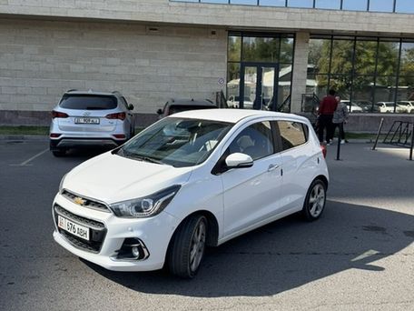 Chevrolet Spark, 2017 — 照片 1