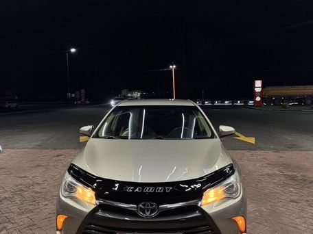 Toyota Camry, 2016