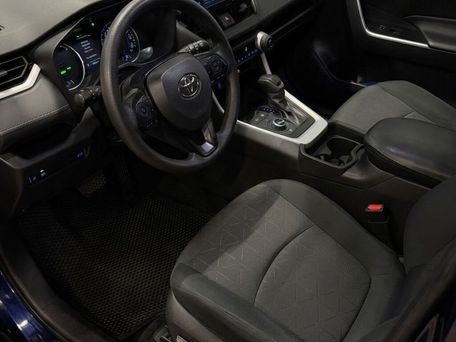 Toyota RAV4, 2020 — photo 8