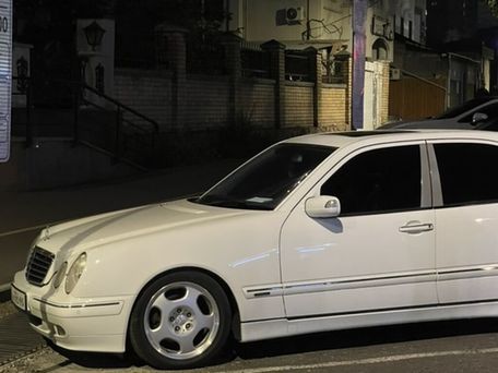 Mercedes-Benz E-Класс, 2000 — фото 2