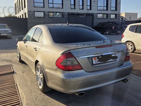 Mercedes-Benz E-Class, 2007 — photo 5