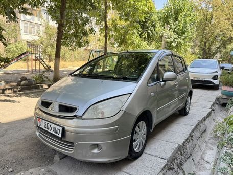 Mitsubishi Colt, 2003 — 照片 2