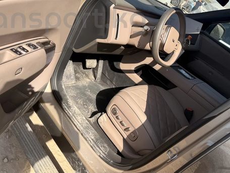 Li Auto (Lixiang) L9, 2026 — 照片 6