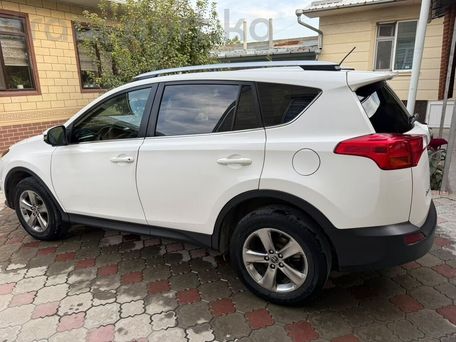 Toyota RAV4, 2015 — фото 4