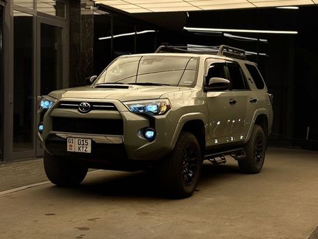 Toyota 4Runner, 2023 — фото 2