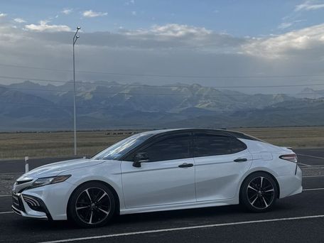 Toyota Camry, 2019 — фото 16