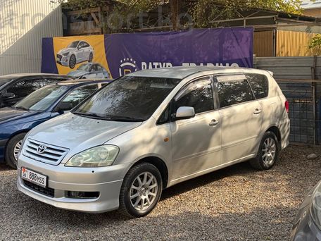 Toyota Ipsum, 2002 — photo 3