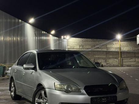 Subaru Legacy, 2003 — 照片 1