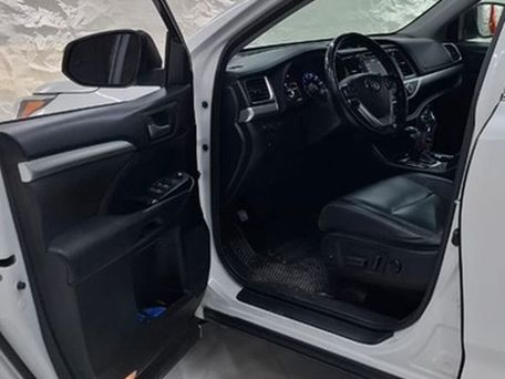 Toyota Highlander, 2017 — photo 10