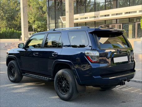 Toyota 4Runner, 2022 — 照片 10