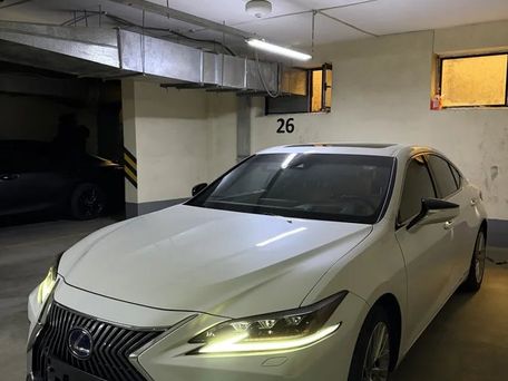 Lexus ES, 2019 — фото 1
