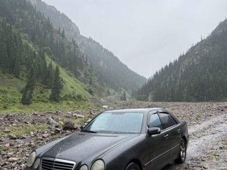 Mercedes-Benz E-Class, 2000 — photo 4