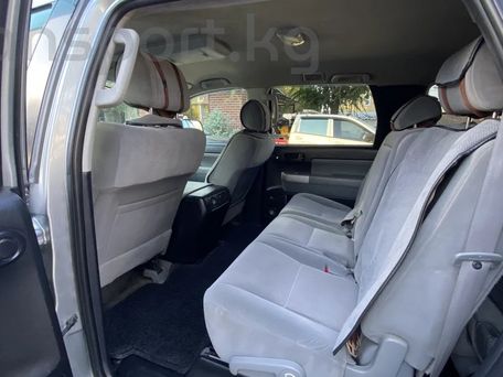 Toyota Sequoia, 2008 — photo 6